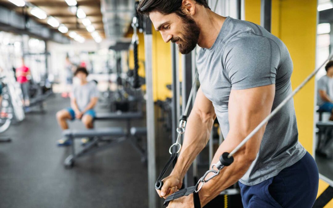 3 reasons you struggle to Build Big Shoulders and How to fix it!