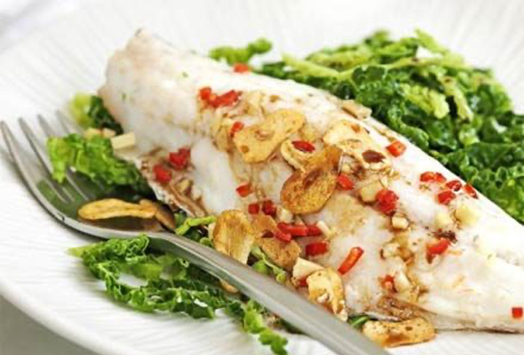 Steamed-bass-with-garlic-&-chilli-recipe–BBC-Good-Food